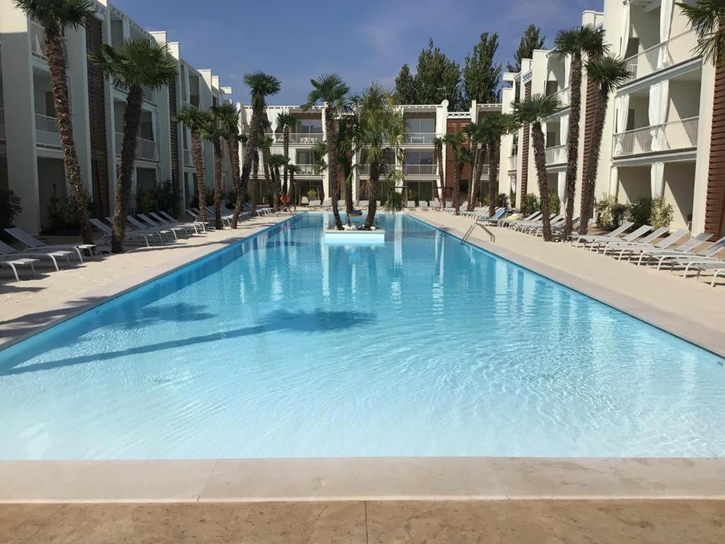 Residence Wave Plus Лідо-ді-Єзоло Екстер'єр фото